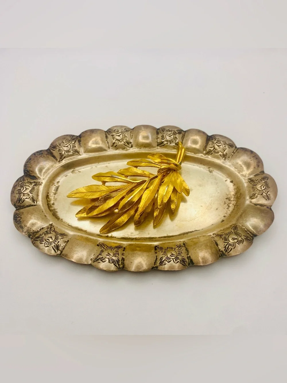 Vintage Signed BSK Textured Gold Leaf Brooch